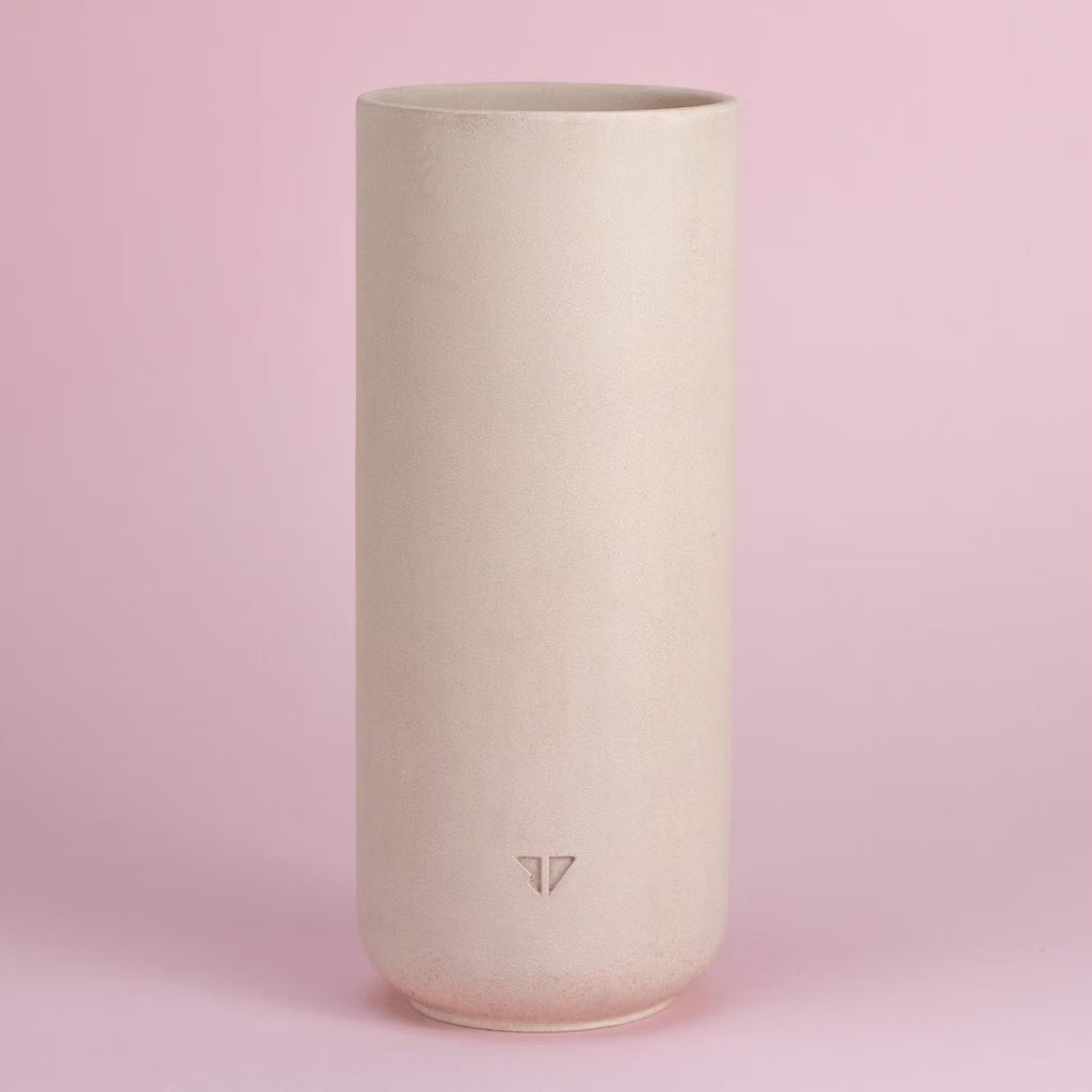Vase Storr en béton coloré rose, idée cadeau anniversaire femme